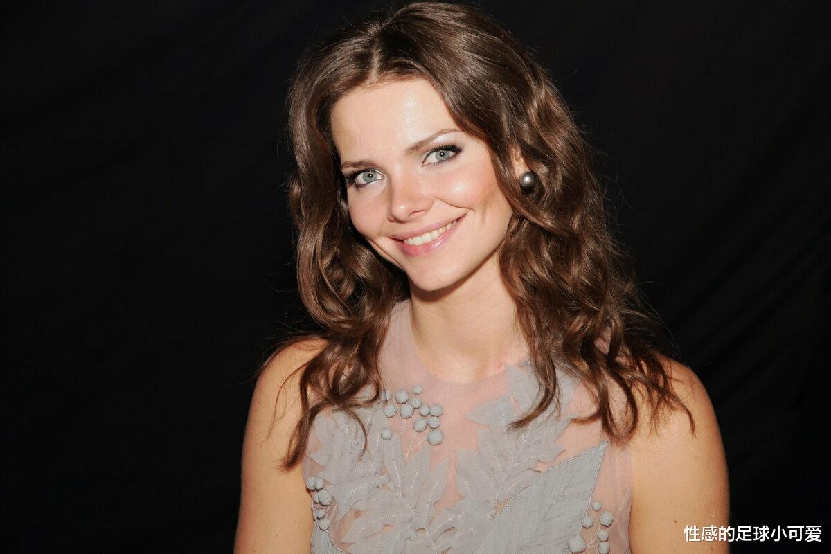 女孩|2016 年最美丽的俄罗斯女演员