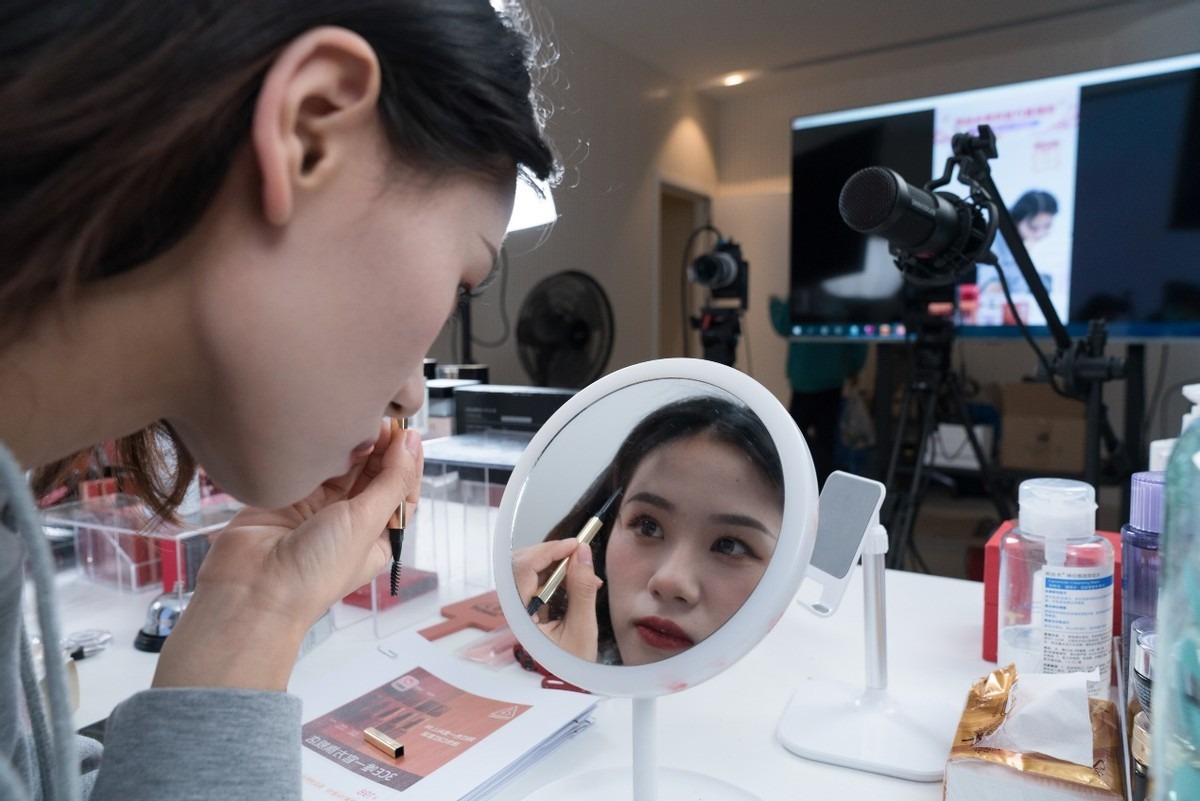 唯品会|谁在用唯品会？一组数据曝光，揭开了“不为人知”的一面