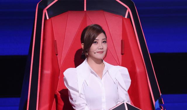 李玟|《中国好声音》队内大考,廖昌永走得莫名其妙,李玟普通话太普通