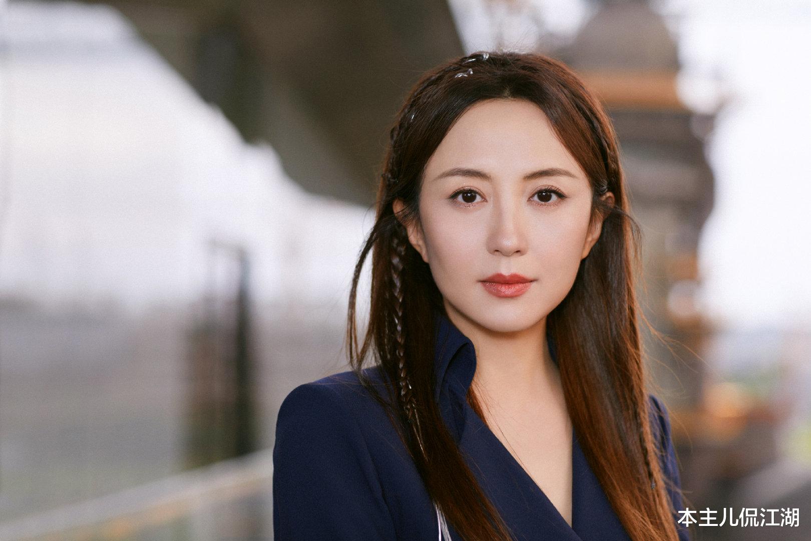 杨童舒|47岁杨童舒：情史干净，结婚至今无绯闻，我丈夫不是于和伟