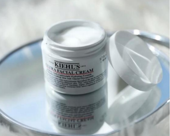 面霜 混油皮,痘痘肌护肤好心累,混油痘皮适合什么护肤品呢