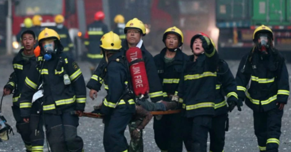 “出警25人，牺牲25人！”只因一个谎言，整支消防队竟无一人生还