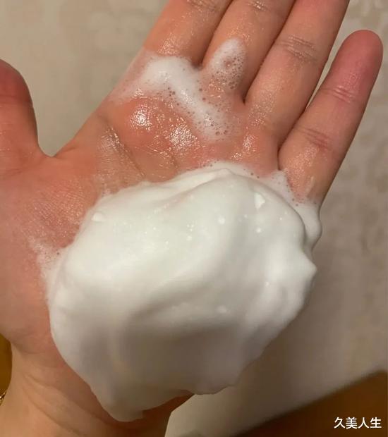 护肤 努力护肤不一定有效果 但“躺平式”护肤可真是舒服啊～
