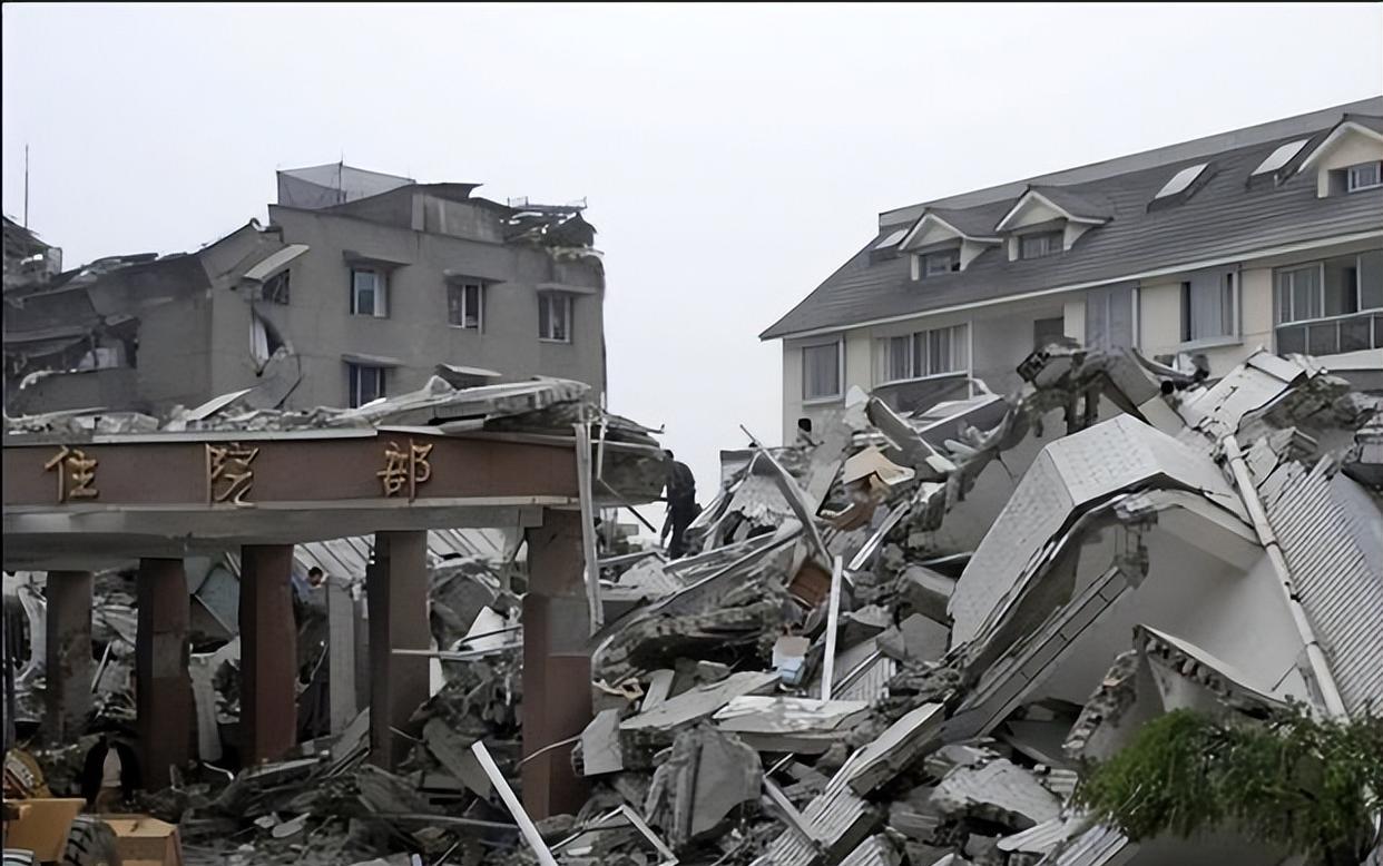 警察妈妈蒋晓娟:08年汶川地震中哺乳9个婴儿,现为公安局副政委