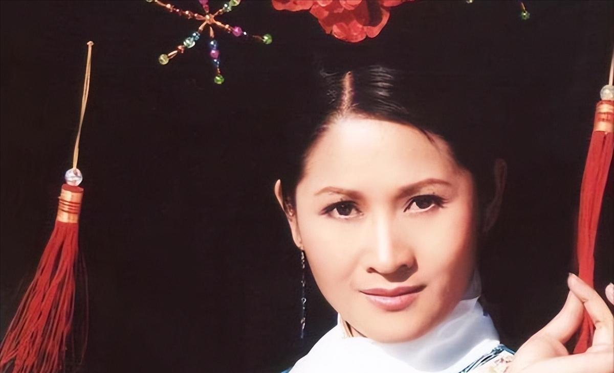 和30多位导演关系匪浅,透露更多交易细节,张钰的成名路好不堪