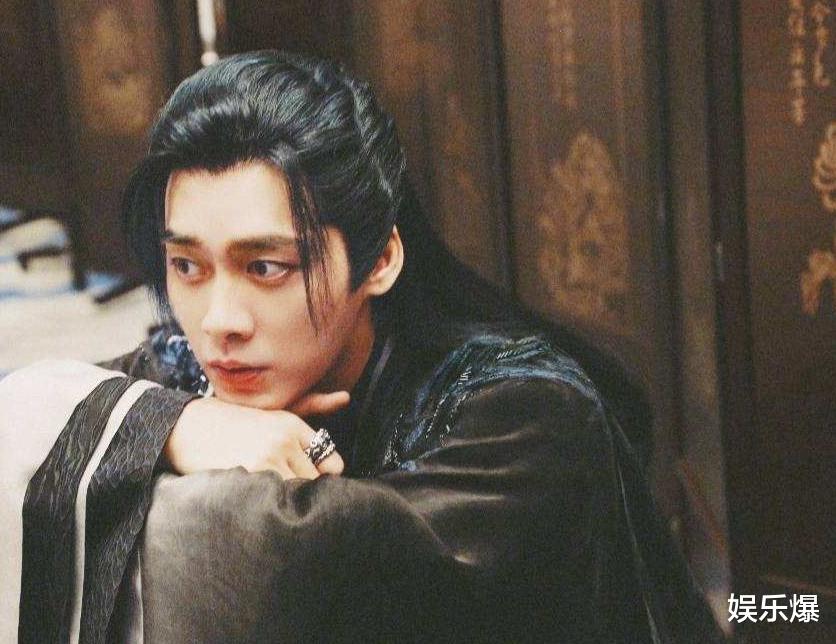 玉骨遥|李易峰新剧联动肖战《玉骨遥》宣传，却引发粉丝不满，被指蹭热度