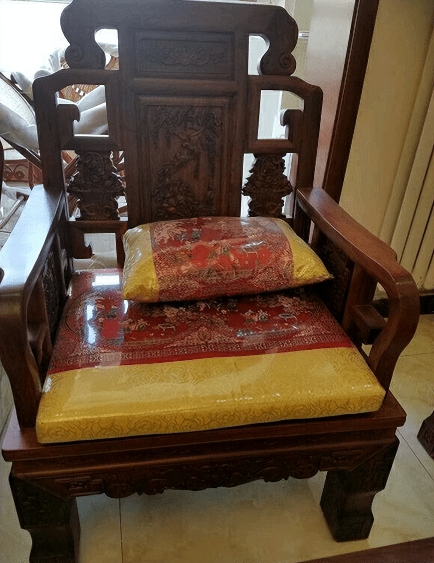 砸了40W装修的新房,被所有亲朋好友吐槽丑爆了,心好累