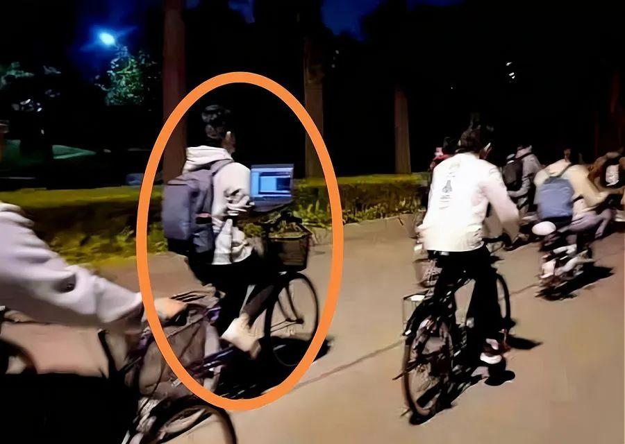 清华大学|清华大学近期曝光1张最惹争议的照片,将点醒了多少放纵成瘾的少年