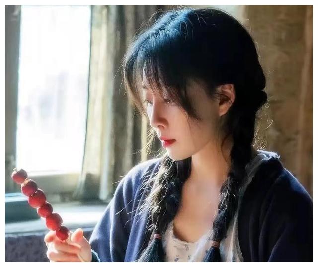 刘涛|强行扮嫩后又现“强行扮老”？不舍得在妆上下狠手，只会满屏尴尬