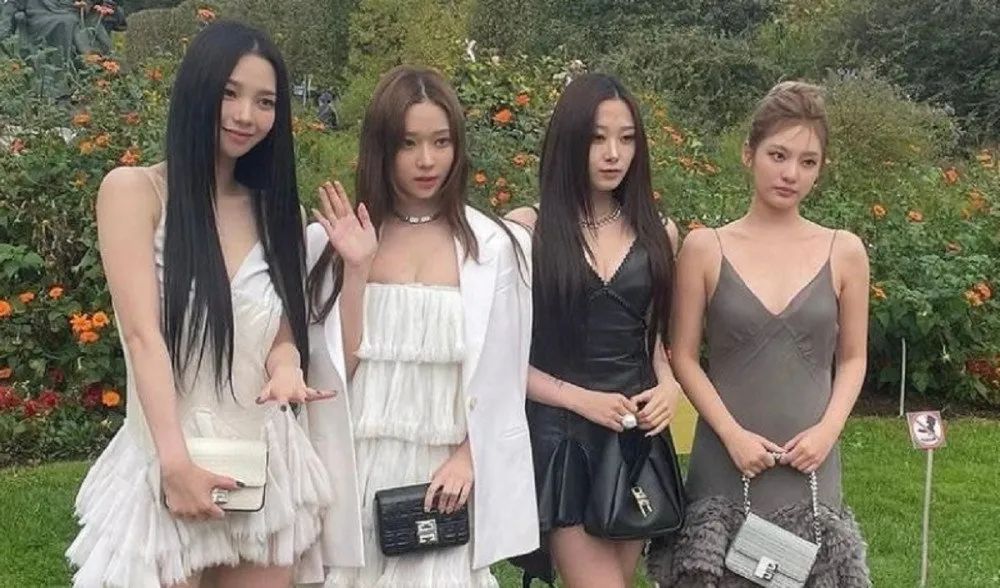 周迅|周迅拍大片又被嘲？！网友无奈：人是美的，拍的什么玩意儿…