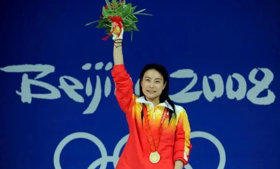 霍启刚|霍启刚:因失去3千亿继承权,遭前任抛弃,郭晶晶为何还甘愿嫁他