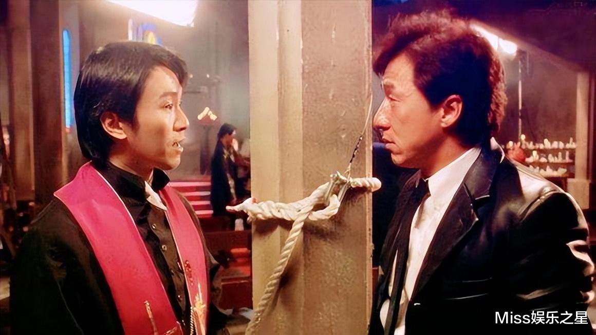 王媛可|40多名导演参演，成龙付出的心血之作，却被周星驰的救场片碾压