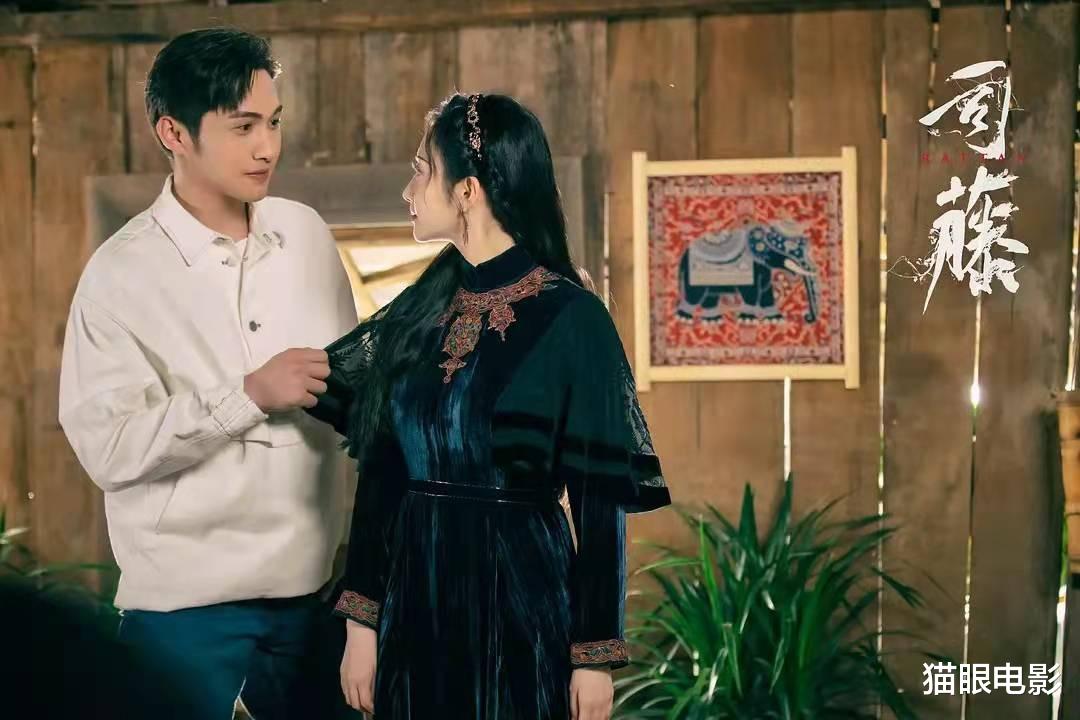 吉克隽逸|景甜好会拍吻戏，和许魏洲亲了40秒才松嘴，网友：感觉她很享受