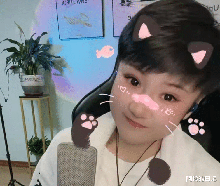 杨树林|杨树林老婆胖丫，出狱后靠卖水果维生：被曝生二胎，抱婴儿母爱满满