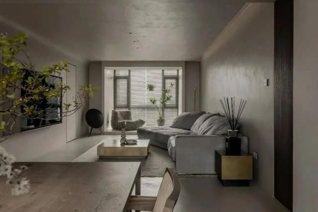 这对北京夫妻太会装修了,230㎡侘寂风大平层,入户便是高级感