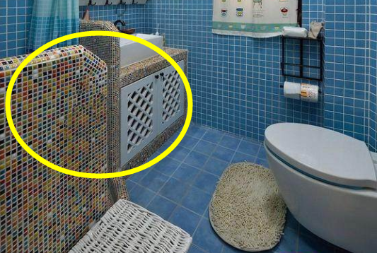 卫生间别傻傻安装淋浴房了,现在有钱人都装这种,关键是省钱!