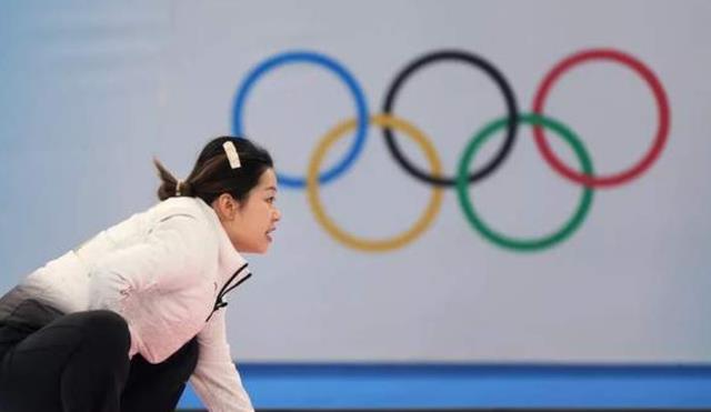 冰壶|冰壶奇迹！单局狂输五分，中国冰壶女团逆境爆发，11-9斩杀加拿大