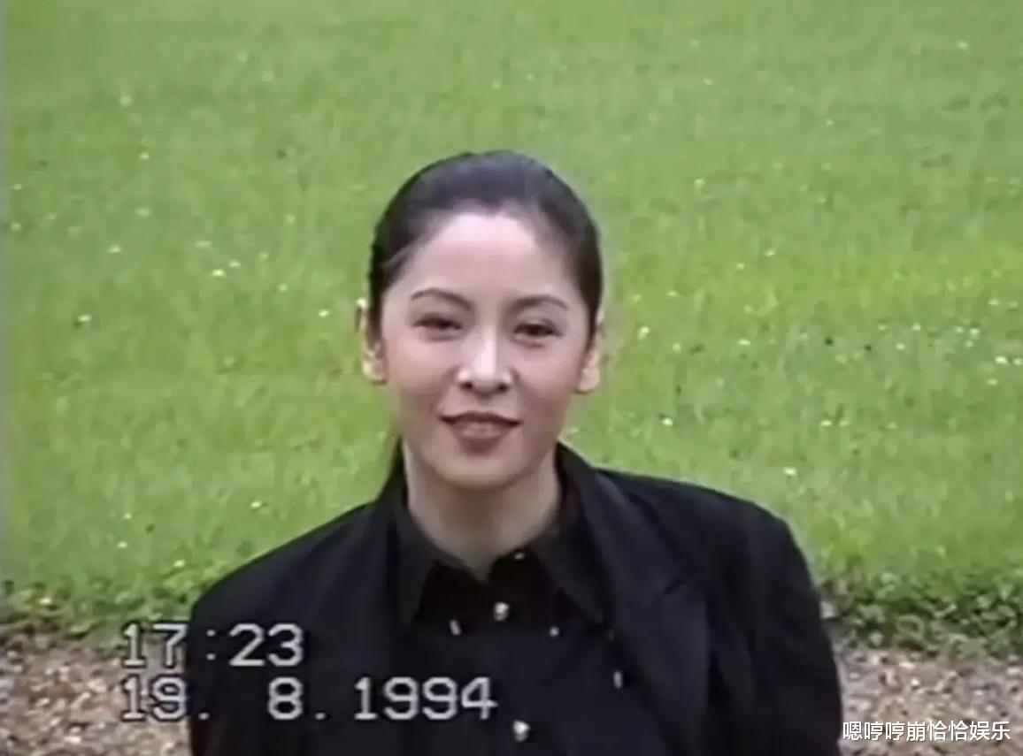 向太|向太陈岚晒年轻时候的照片，网友感叹：太好看了吧！