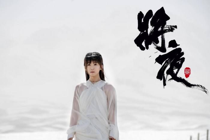 宋伊人|“清纯校花”宋伊人:出道多年不温不火,如今被传背后有人撑腰?