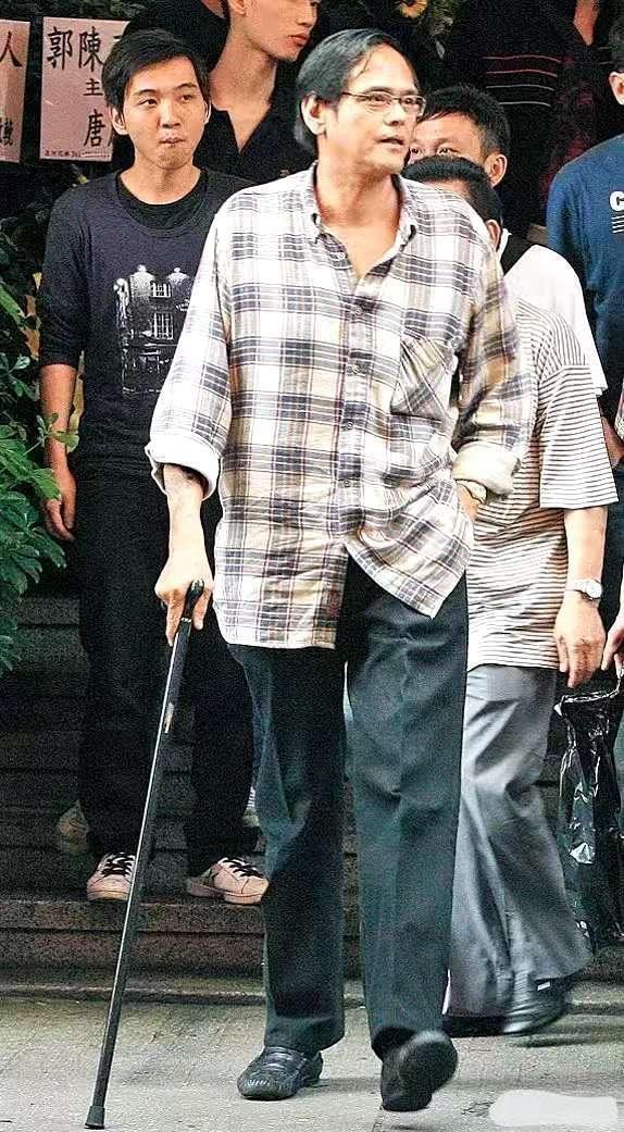 王祖贤|富商：拍戏多累，以后我养你！王祖贤：我身价200亿，你养得起吗