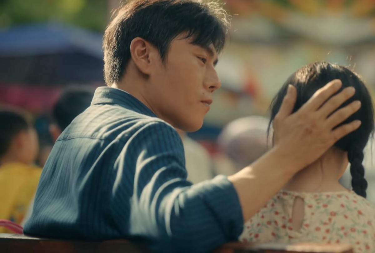 佟丽娅|小戏骨郑颖娴:徐峥力捧没火,却凭《亲爱的小孩》出圈,演技大赞