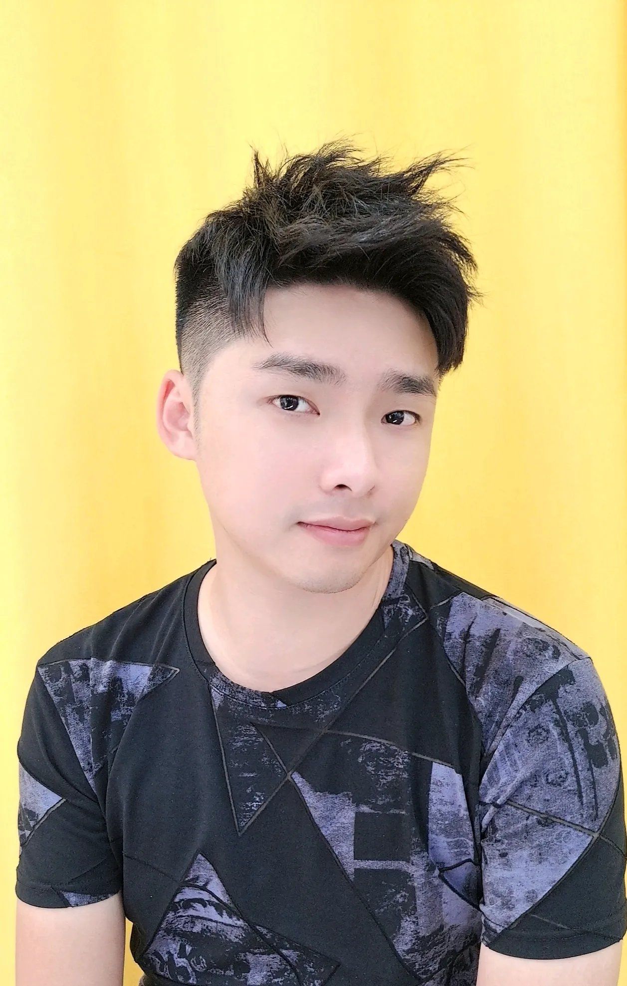 发型 14款最受年轻男士喜欢的发型，帅气有型不落伍，喜欢别错过