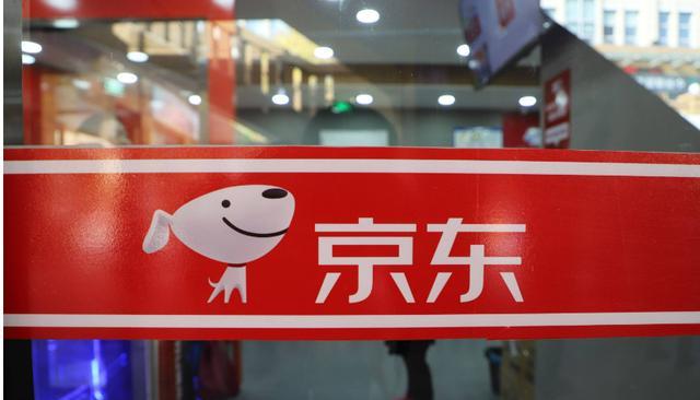 meta|曾打败黄光裕、刘强东，如今遭全球追债，张近东到底欠了多少亿？