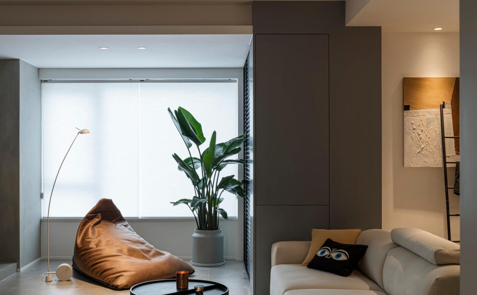 四居室的户型,她凭啥只留一间卧室?入住后才知道,真的很舒适