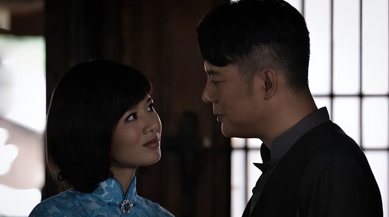 邓飞|傅程鹏：离婚后转身娶港姐，事业口碑同步“下滑”，改名都回不去