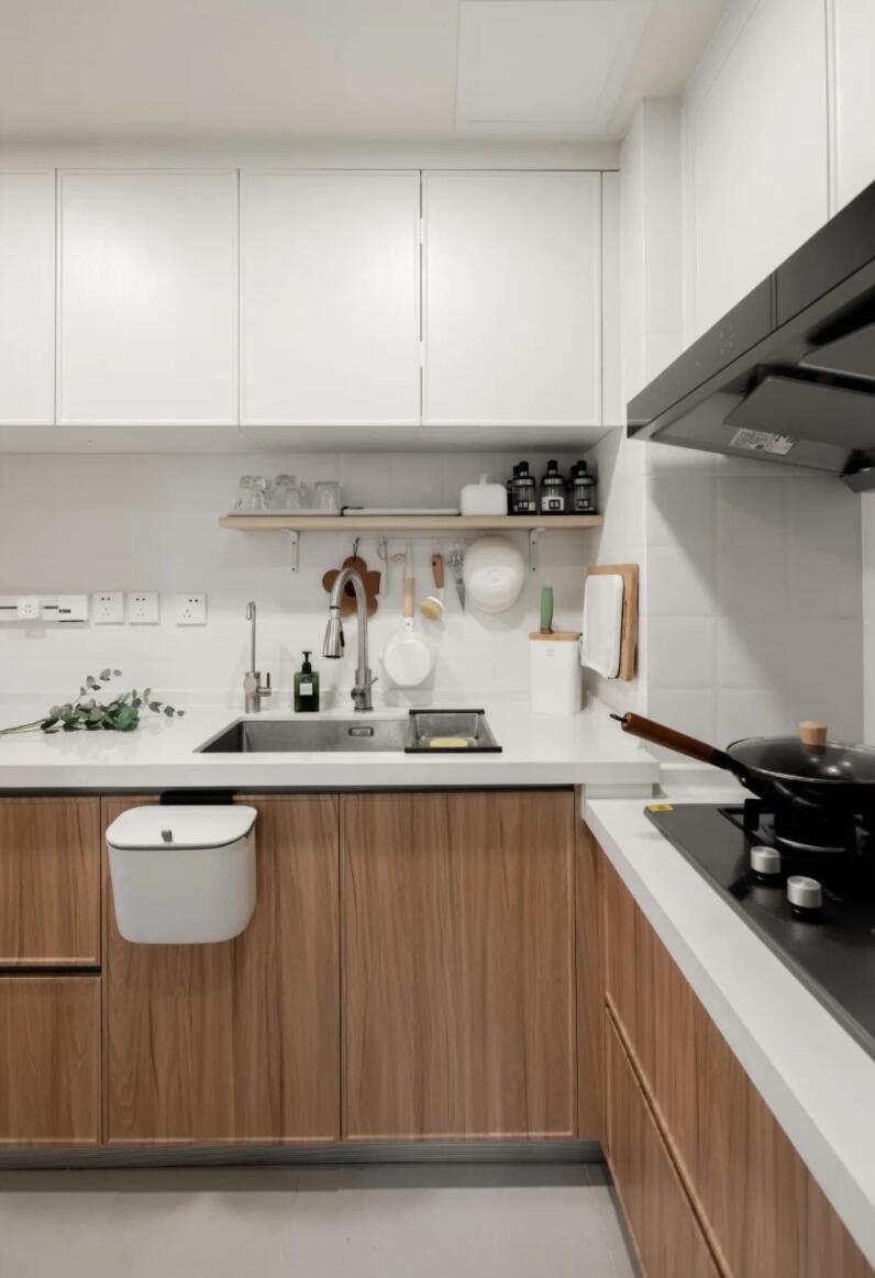 越来越多人喜欢给卧室设计地台!只有尝试过,才知道有多舒适