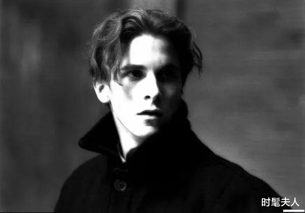 影帝|又一神颜影帝“人设崩塌”,爆肥100斤!网友:就这么毁了?