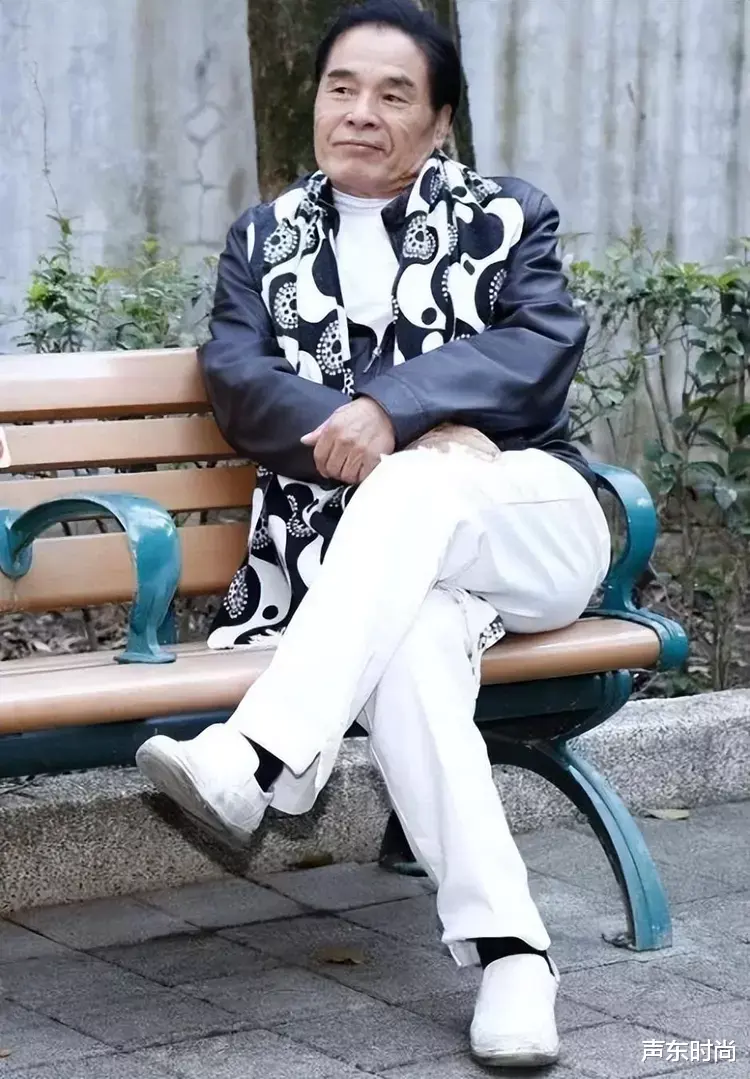 韦小宝|现实版“韦小宝”:同时拥有过6个老婆,最小的比他小了40多岁