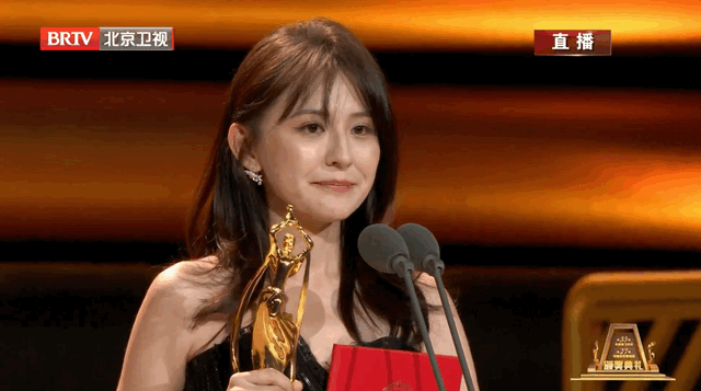 热依扎|获奖感谢月嫂，她是第一个吧