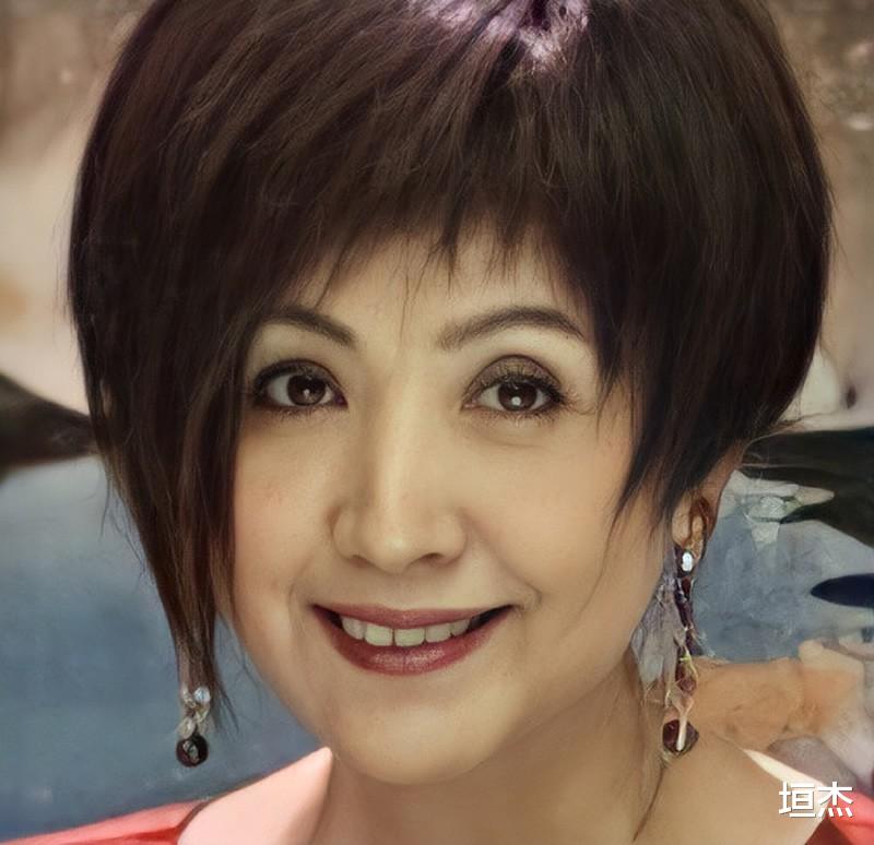 霍英东|霍英东二儿媳: 与霍震寰相恋10年不被认可, 一场车祸让她被霍家接纳