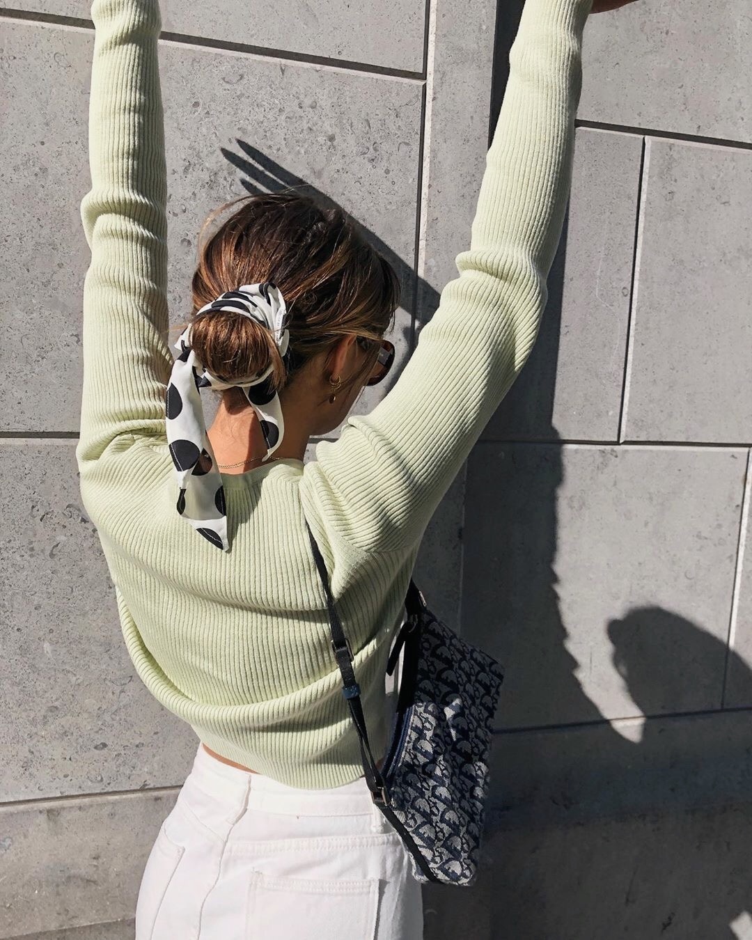 蛋糕 用美到窒息的丝巾发带,给发型增添细节感!