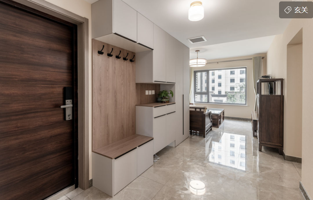 将三居室,爆改成父母钟爱的一居室,处处彰显中式的美