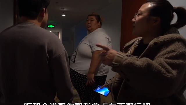 蔬菜 网红胖猴仔现状曝光,屋内藏满零食,老板调侃像胖了50斤