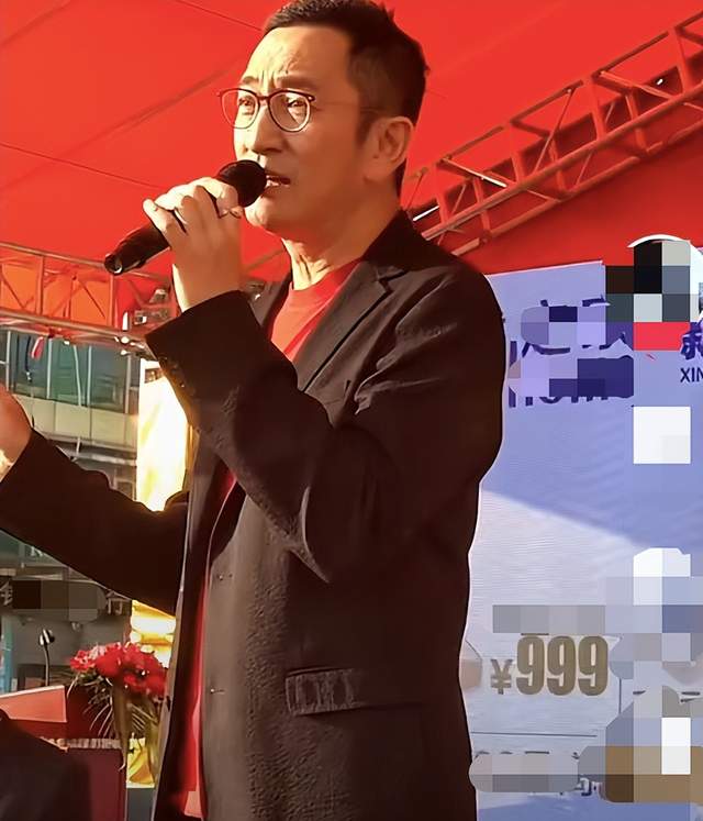 郑秀妍|吴启华女儿晒合影！13岁吴熙儿高颜值太像爸，与妈妈豪横日常曝光