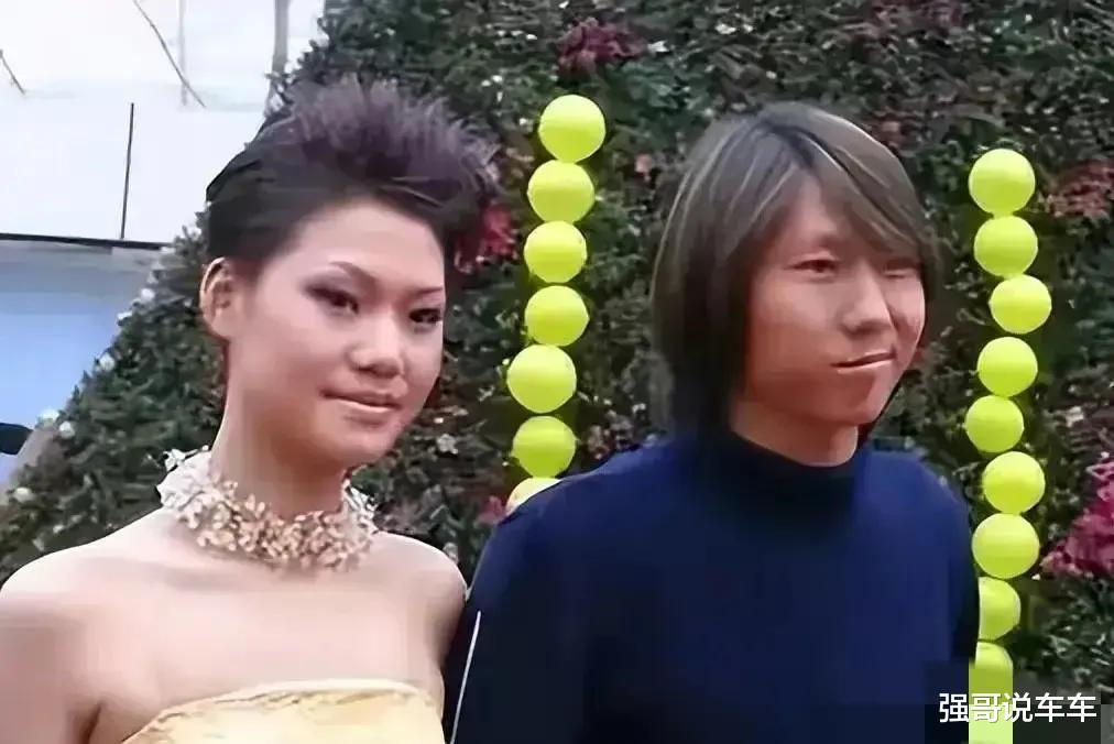 李铁|李铁刚出问题，其妻子决定分手，是感情没了还是另有想法