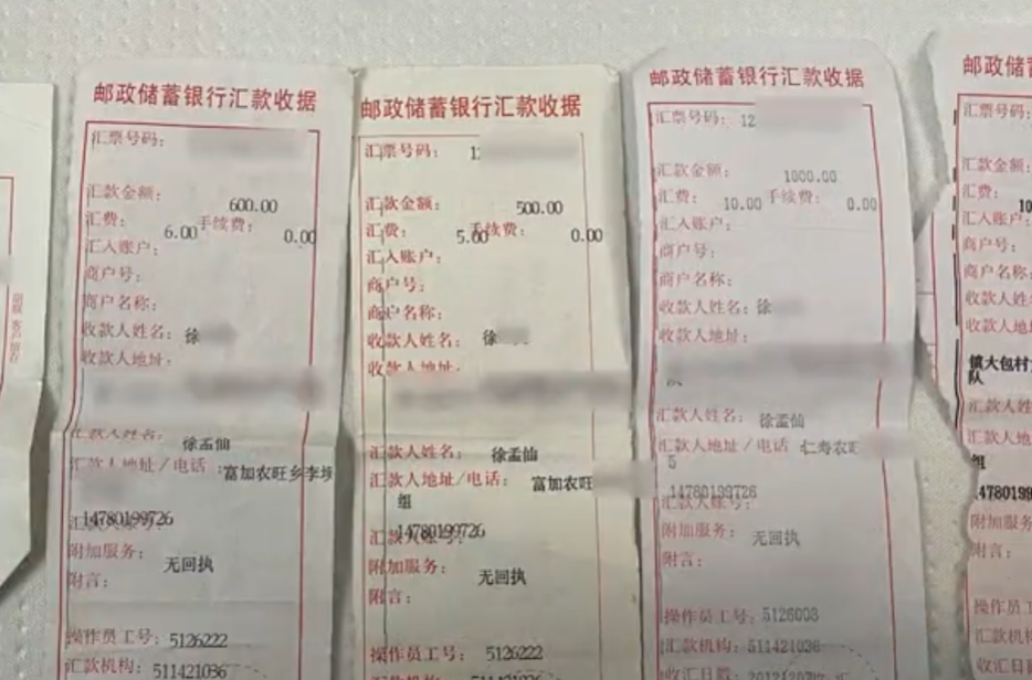 女子为夺回房产向母亲下跪,母亲的态度让人心寒,利益面前无亲情?