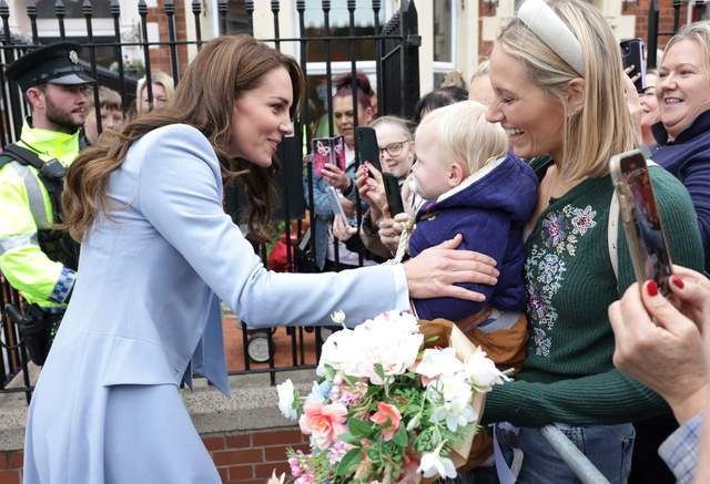 威廉|哈里回忆录不留余力践踏家人尊严,凯特很淡然,从容面对一切非议