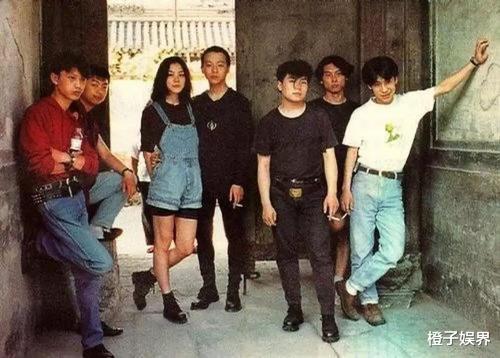 姜昕|姜昕：男友窦唯被王菲勾走，丈夫平安夜上吊，49岁仍孑然一身