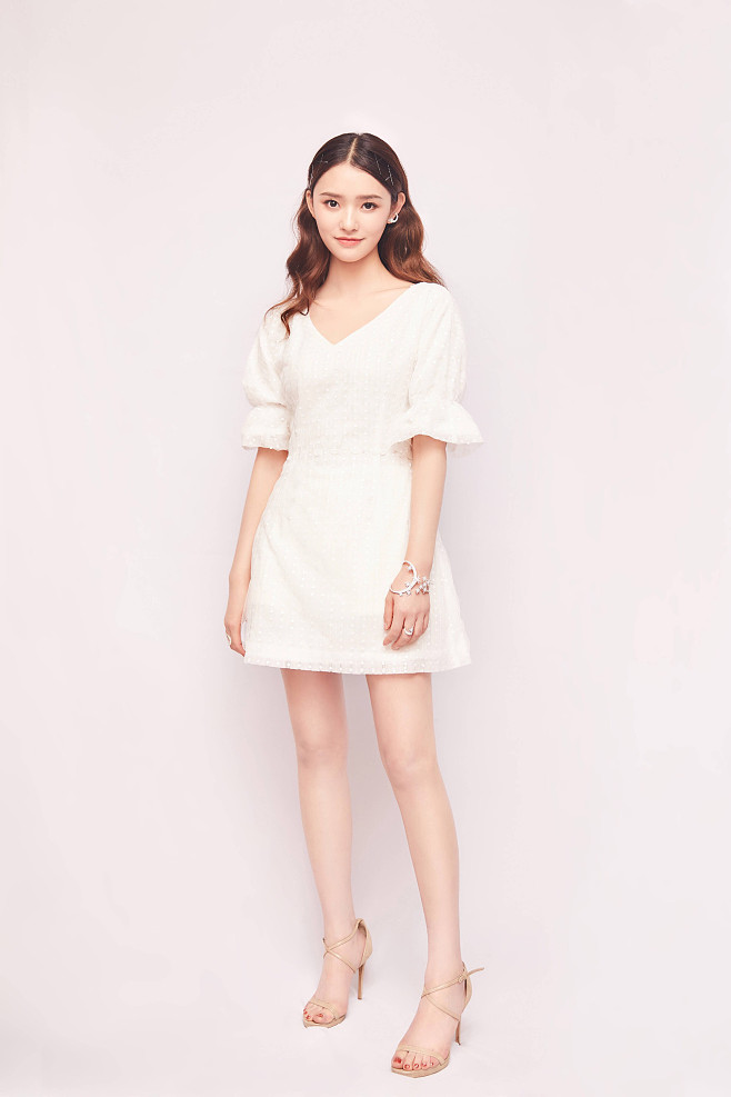 林允|美图分享|邻家有女曰林允,精灵古怪不做作!