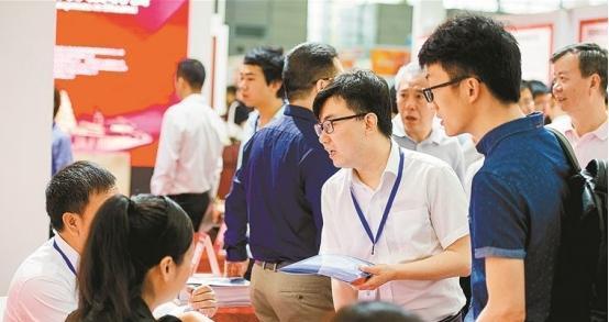 日食|“新型啃老”已悄悄来袭，父母浑然不知，还逢人就炫耀子女有出息