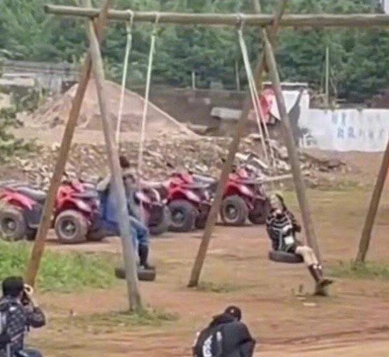 赵本山|这是参加变形计吧？《花少4》路透环境不如前几季，还要做饭干活