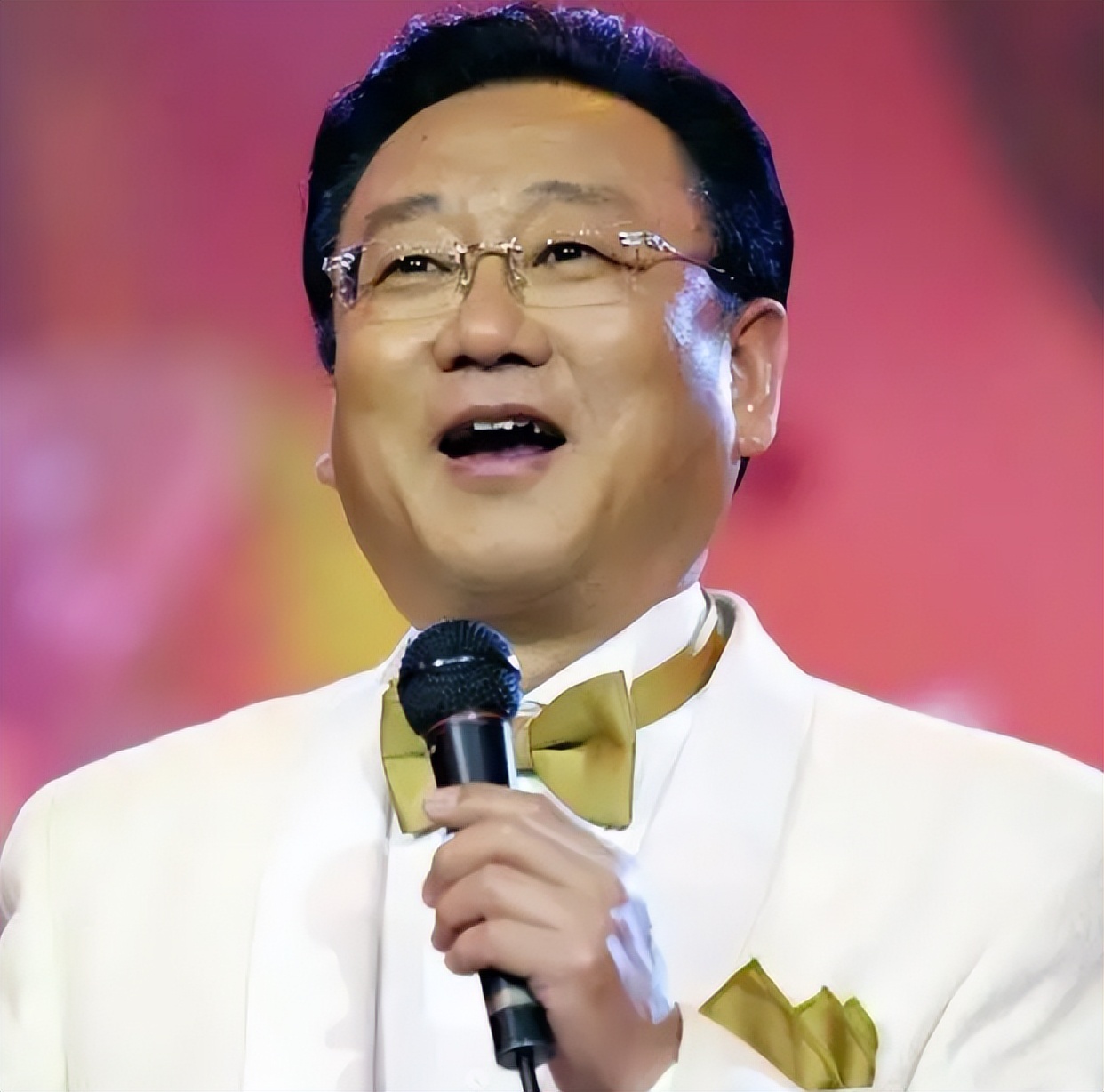 明星|8位移居国外明星现状，有人艰难度日，有人身价千万，有人端盘子