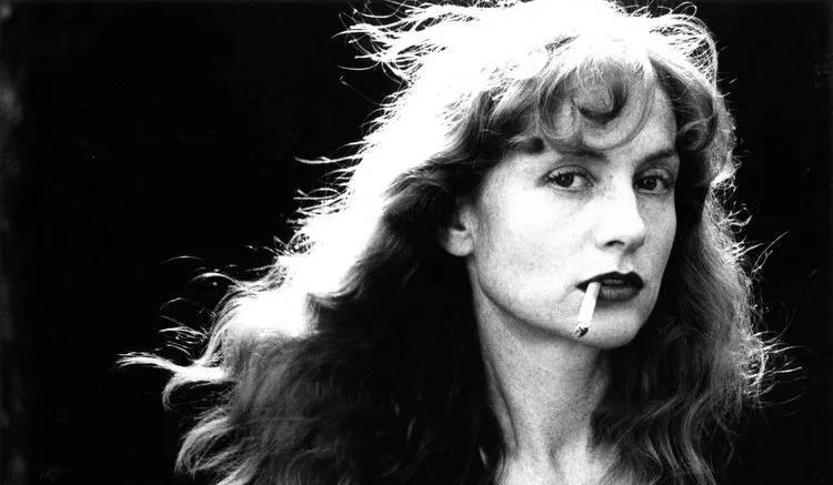 郝蕾|“一脱成名”的禁片女神，不配骂人？