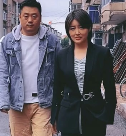 赵本山|娇娇花一千万拍电影,2万植发、7.7万做拉皮,曾说赵本山雪藏自己