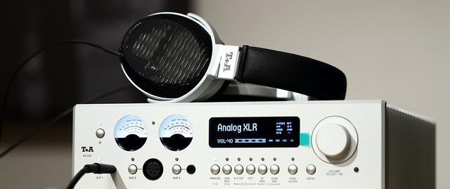 阿里巴巴|系出名门，无可挑剔的表现：T+AHA200耳放、SolitaireP平面耳机