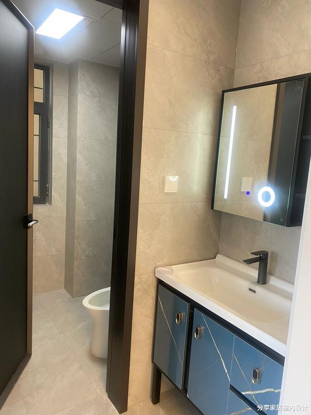 她家硬装花了23万,全屋保洁做完效果还不错,阳台封起来很完美!